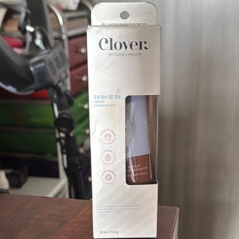 Love Skin Is In Foundation - Brown